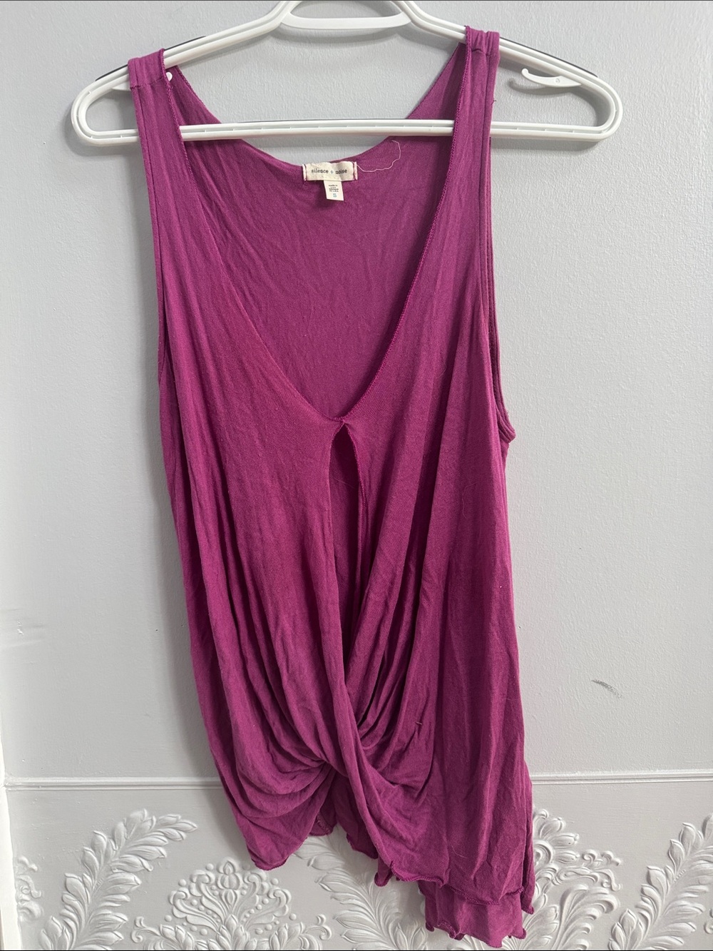 silence + noise Twist-Front Tank Top in Magenta